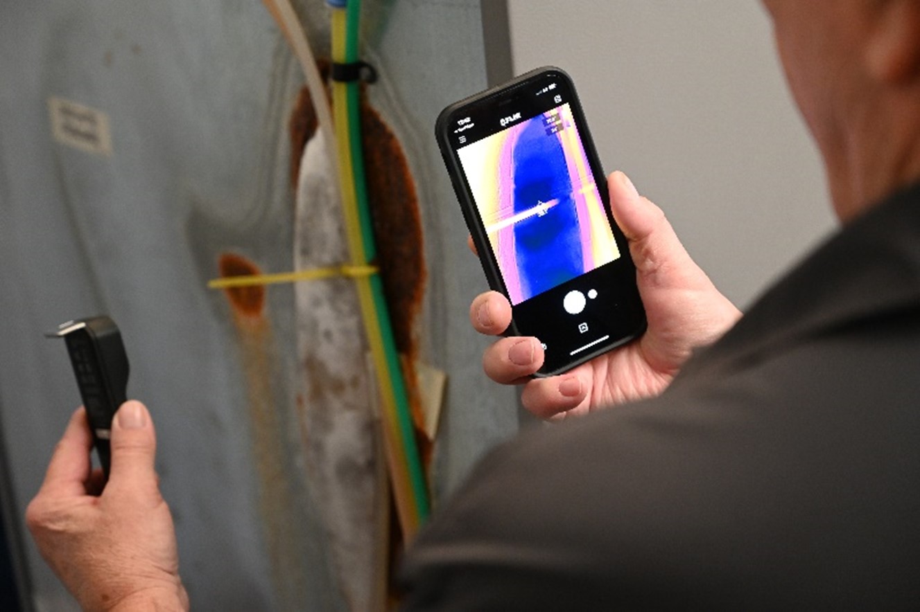 flir one inspector.jpg