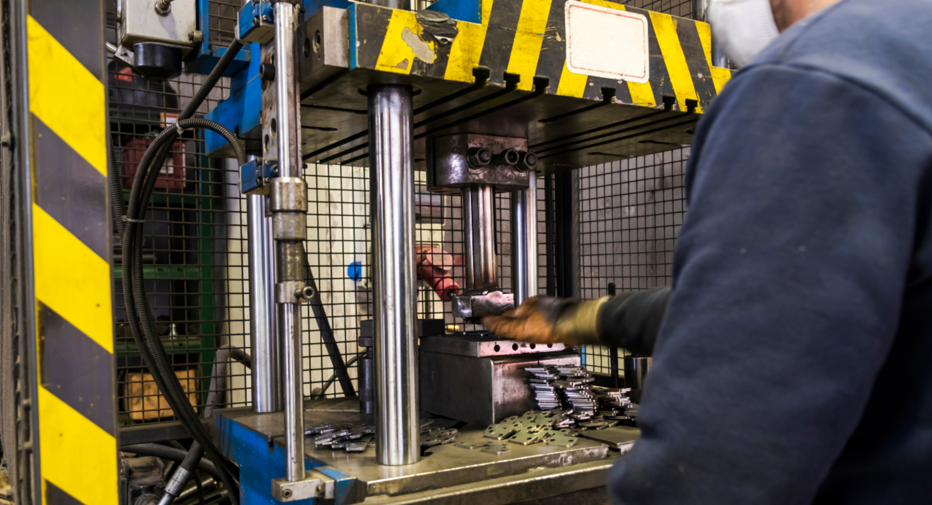 embed for industrial hydraulic.jpg